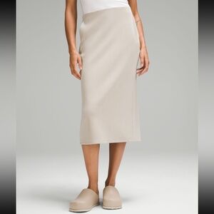 Softstreme high rise midi skirt (4)